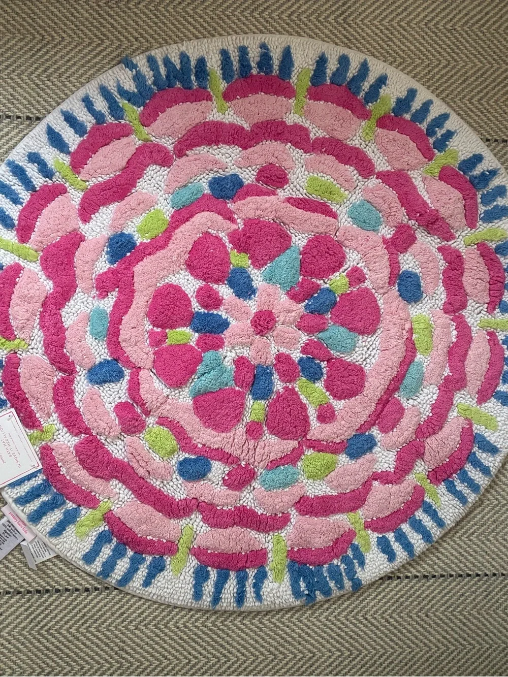 Pottery Barn Lilly Pulitzer Pink Floral Round Bath Mat